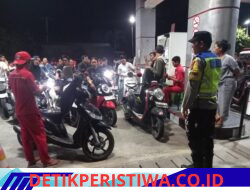 Pastikan Kelancaran Pendistribusian BBM, Bhabinkamtibmas Memonitoring dan Berikan Pengamanan di Area SPBU