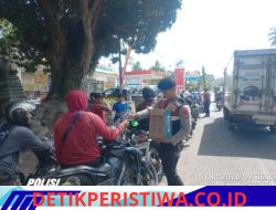 Antisipasi Kemacetan dan Pastikan Kelancaran Pendistribusian BBM, Sat Samapta Polres Karangasem Amankan dan Atur Lalu Lintas di Jalur SPBU Ababi