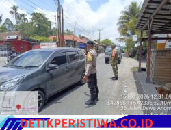 Antisipasi Kemacetan saat Antrean Panjang Pembelian BBM, Personel Polsek Rendang Berikan Pengamanan dan Gatur Lalin di Jalur Masuk SPBU Rendang dan Nongan