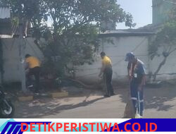 Ciptakan Lingkungan Bersih dan Asri, Polsek Kawasan Pelabuhan Padangbai Gelar Aksi Bersih-bersih Melalui Program Green Policing