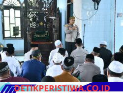 Jumat Keliling, Kapolres Aceh Timur Ajak Jamaah Bersama Jaga Kamtibmas