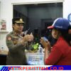Semangati Petugas SPBU, Kapolres Jembrana Bagikan Vitamin kepada Para Tetugas SPBU di Wilayah Kab. Jembrana