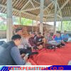 Gelar Minggu Kasih Bersama Linmas Banjar Wates Tengah, Kapolsek Selat Ajak Masyarakat Jauhi Narkoba, Judi Online, dan Pinjol