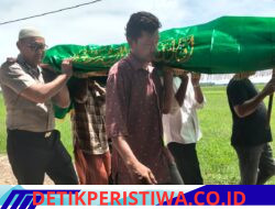 Kapolsek Nurussalam Antar Imam Gampong Matang Seuleumak ke Peristirahatan Terakhir