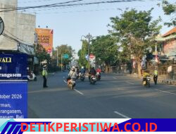 Pastikan Kelancaran Arus Lalulintas, Personel Sat Lantas Polres Karangasem Intensifkan Gatur Lalin di Simpang 3 Pesagi
