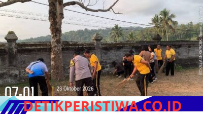 Wujudkan Program Green Police, Personel Polsek Bebandem Gelar Aksi Bersih-Bersih di Telaga Tista Gandeng Warga Hijaukan Sumber Mata Air dan Destinasi Wisata