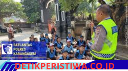Melalui Program Police Goes To School Lantas Polres Karangasem Terjunkan Personelnya, Berikan Pelatihan PKS kepada Siswa-siswi SMPN 1 Abang