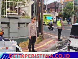 Bangun Kedekatan Polri dengan Masyarakat, Pejabat Polda Bali Hadir di Tengah-tengah Masyarakat Atur Lalu Lintas dan Serap Aspirasi Masyarakat 