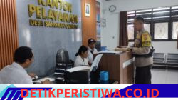 Melalui Giat Cooling System, Bhabinkamtibmas Sangkan Gunung Pererat Sinergi Sambangi Staf Kantor Desa