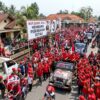 LAUTAN MERAH GEMPARKAN KENDALDOYONG! Ribuan Pendukung Kawal Nur Zaeni Nomor Urut 3, Siap Bawa Perubahan Total!
