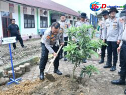 Green Policing, Kapolres Aceh Timur Hijaukan Kembali SMA Negeri 1 Simpang Ulim
