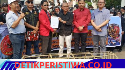 GBR Tagih Kepastian Hukum Kasus 1.800 Lampu Jalan,Peti Jenazah Jadi Simbol Kekecewaan