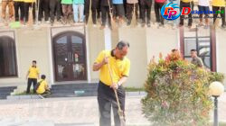 Polres Green Policing melalui kegiatan bersih-bersih di Masjid Joesoef Bakri